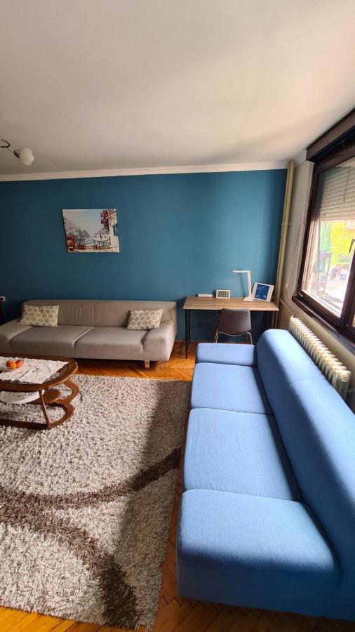 Kingston Apartment Pirot Luaran gambar